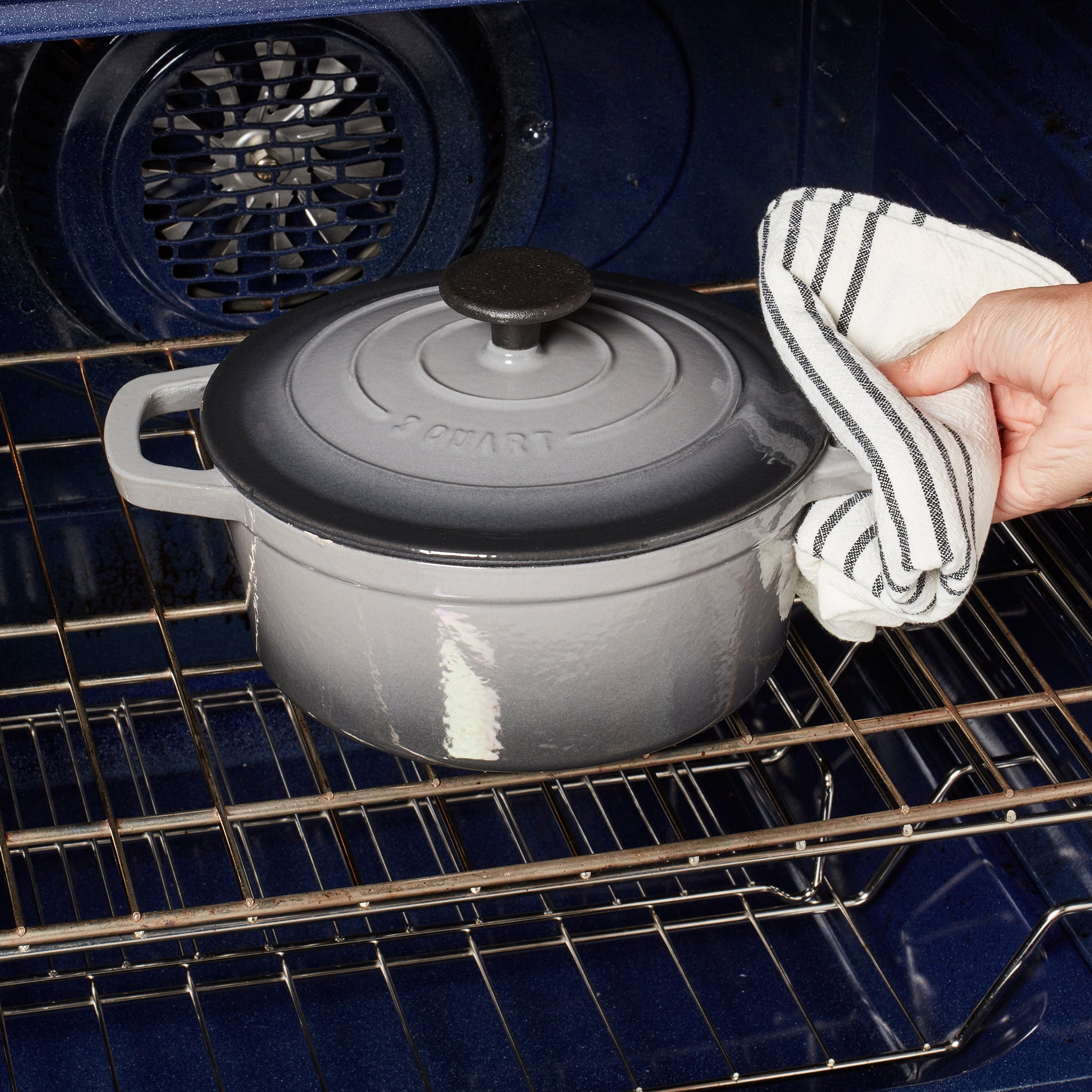 5-Quart Enameled Cast Iron Dutch Oven, Gray - Image 6